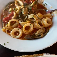 Mussels & Calamari Fra Diavolo